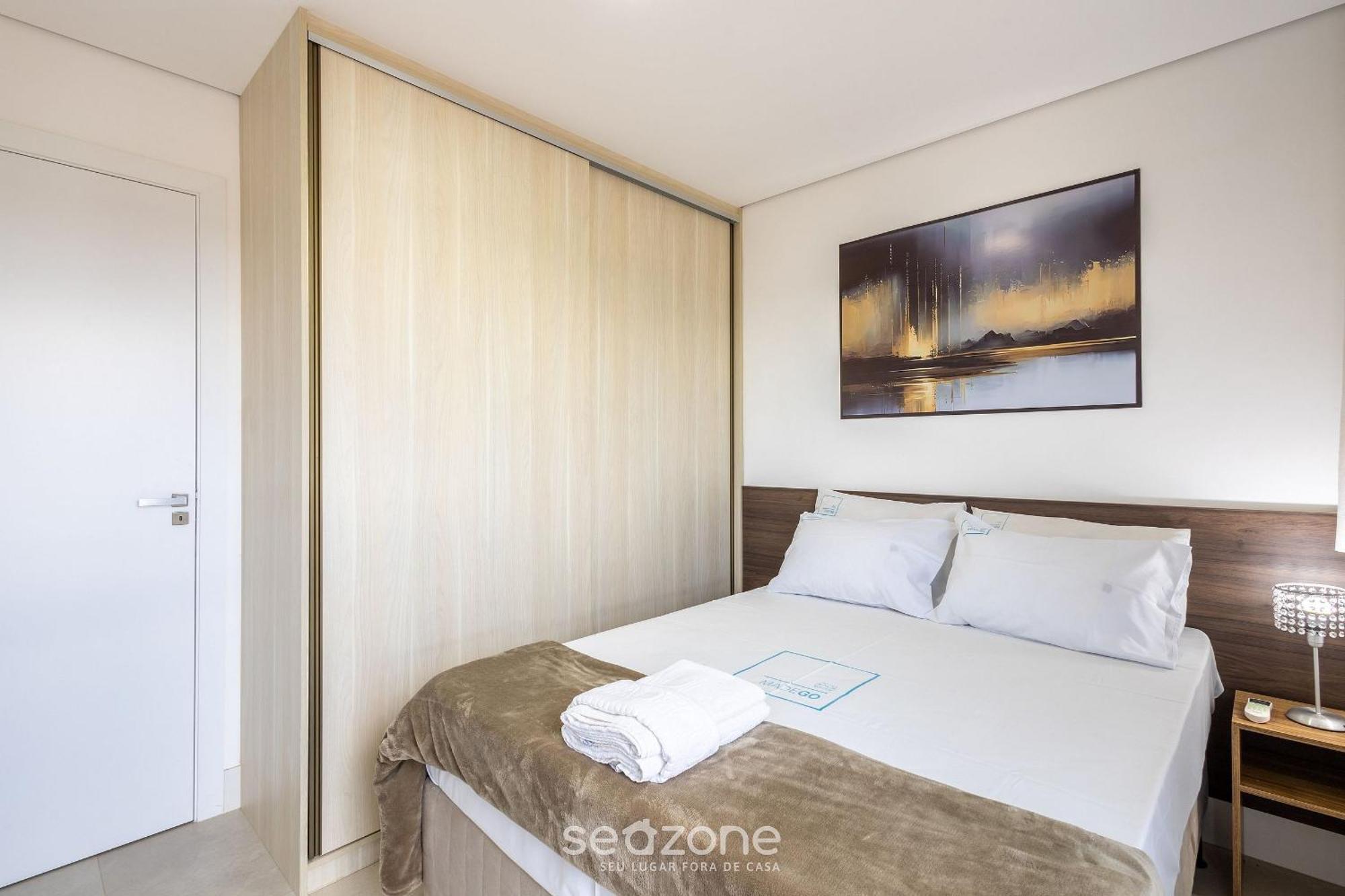 Epk - Em Cond C/ Piscina Em * Brasilia